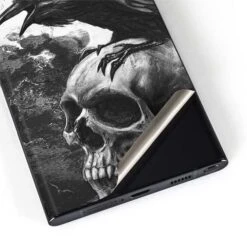 Alchemy Carta Poe's Raven Galaxy S22 Ultra Skin -Skinit Store alchemy poe s raven galaxy s22 ultra skin 1646439209 SKNALCHYX07GLX22U PR 04