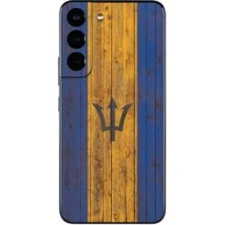 Barbados Flag Dark Wood Galaxy S22 Skin