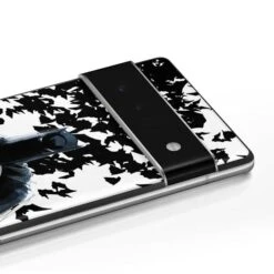 DC Comics Batman Holding Batarang Art Google Pixel 6 Skin -Skinit Store batman and bats google pixel 6 skin 1639094099 SKNDCBTMN29GPIXL6 PR 03