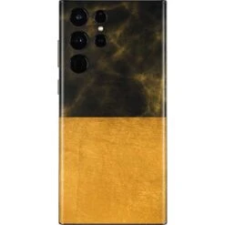 Black And Gold Split Marble Galaxy S22 Ultra Skin