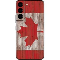 Canadian Flag Dark Wood Galaxy S22 Skin