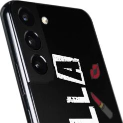 Disney Cruella (2021) Logo And Lipstick Galaxy S22 Skin -Skinit Store cruella lipstick galaxy s22 skin 1646266097 SKNCRUELL05GLXY22 PR 03
