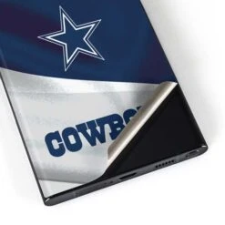 NFL Dallas Cowboys Galaxy S23 Ultra Skin 8 NFL Dallas Cowboys Galaxy S23 Ultra Skin -Skinit Store dallas cowboys galaxy s23 ultra skin 1677290845 SKNNFLDLS02GXY23U PR 03