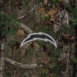 NFL Los Angeles Chargers Realtree Xtra Green Camo Dell Alienware Skin -Skinit Store los angeles chargers realtree xtra green camo alienware 17in 2017 skin 1628632132 SKNRTFNFL27AL17FL PR 04