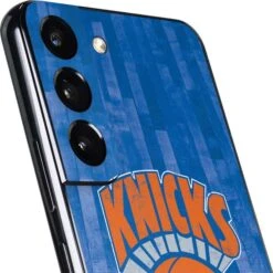 NBA New York Knicks Hardwood Classics Galaxy S22 Skin -Skinit Store new york knicks hardwood classics galaxy s22 skin 1646266054 SKNHWCNYK02GLXY22 PR 03