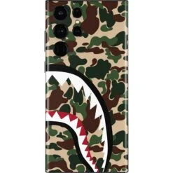 Shark Teeth Street Camo Galaxy S22 Ultra Skin