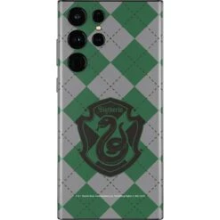 Wizarding World Harry Potter Slytherin Crest Galaxy S22 Ultra Skin
