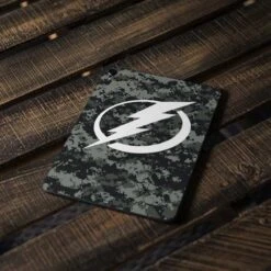 NHL Tampa Bay Lightning Camo Apple IPad Pro Skin -Skinit Store tampa bay lightning camo ipad pro 11in 2018 skin 1542248905 SKNCMONHL18IPRO11 PR 04