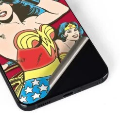 DC Comics Wonder Woman Vintage Action Pose Galaxy S22 Skin -Skinit Store wonder woman in action galaxy s22 skin 1646266091 SKNWONDER08GLXY22 PR 04